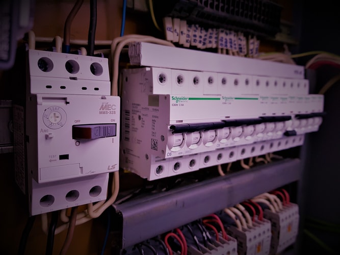Glasgow electricians 